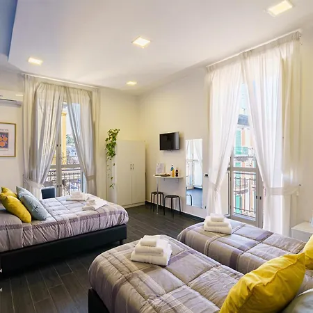 Bed & Breakfast Calaba Spaccanapoli 4*